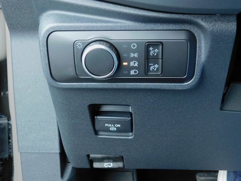 New 2025 Ford Bronco 4-Door image 32