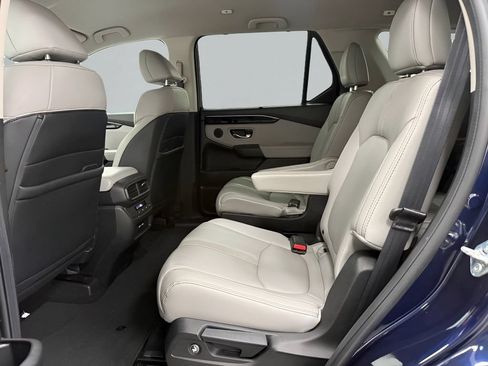 Used 2023 Honda Pilot EX-L image 13