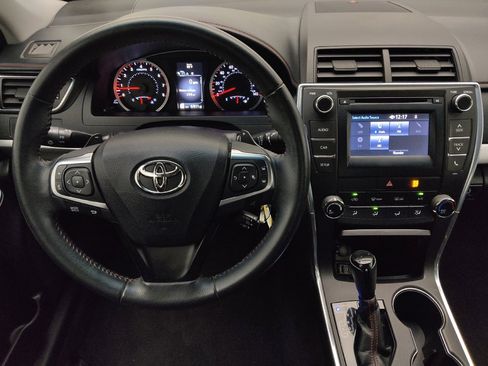 Used 2016 Toyota Camry SE FWD image 22