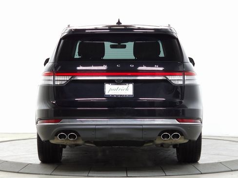 Used 2020 Lincoln Aviator Reserve w/ Equipment Group 202A image 7