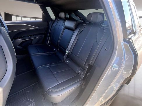 New 2026 Cadillac Lyriq Sport image 10