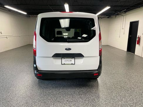 Used 2023 Ford Transit Connect XL FWD image 6
