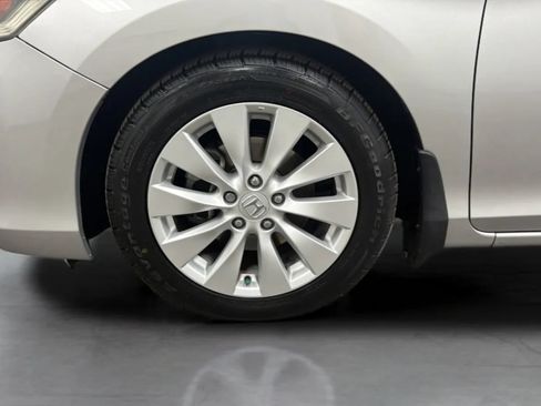 Used 2013 Honda Accord EX image 29