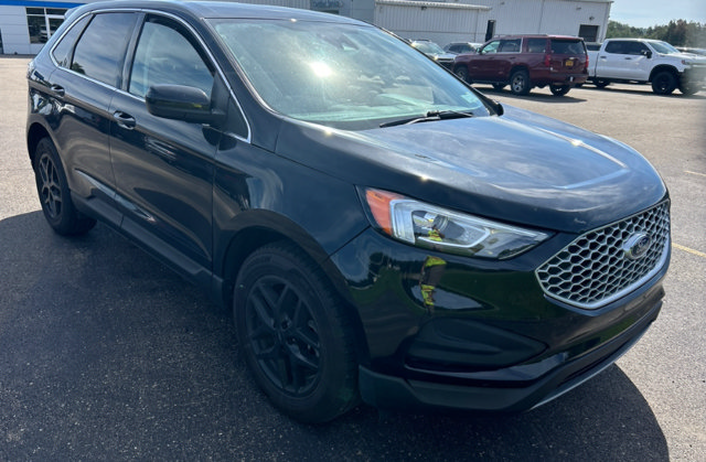 Used 2024 Ford Edge SEL AWD/4WD image 2