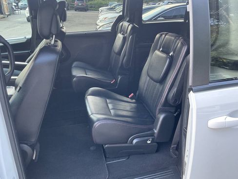 Used 2018 Dodge Grand Caravan GT FWD image 27