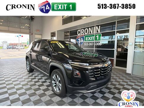 Used 2025 Chevrolet Equinox LT AWD/4WD image 1