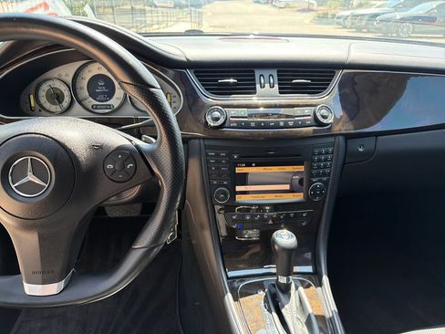Used 2011 Mercedes-Benz CLS 550 image 23
