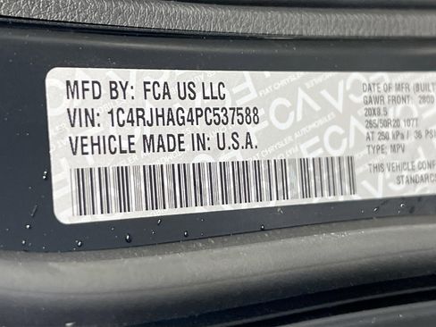 Used 2023 Jeep Grand Cherokee Altitude image 31