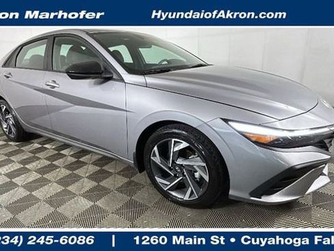 Certified 2025 Hyundai Elantra Sport FWD image 1