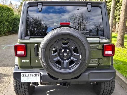 Used 2020 Jeep Wrangler Unlimited Sport AWD/4WD image 8