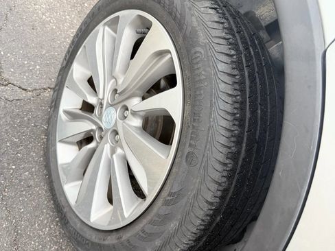 Used 2020 Buick Encore Preferred image 20