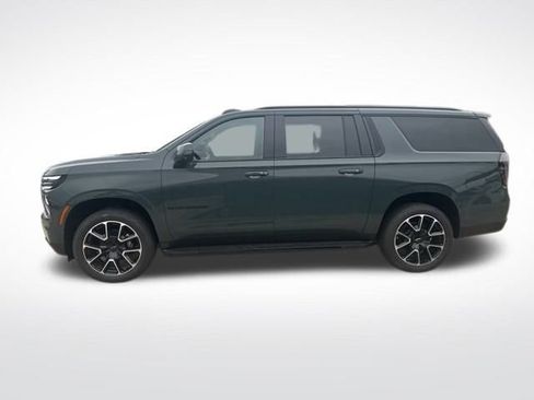 New 2025 Chevrolet Suburban RST w/ Advanced Technology Package image 2