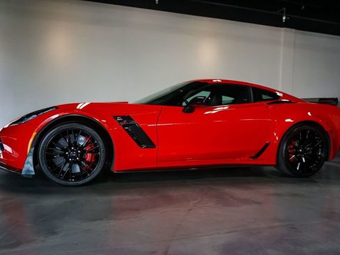 Used 2019 Chevrolet Corvette Z06 RWD image 49