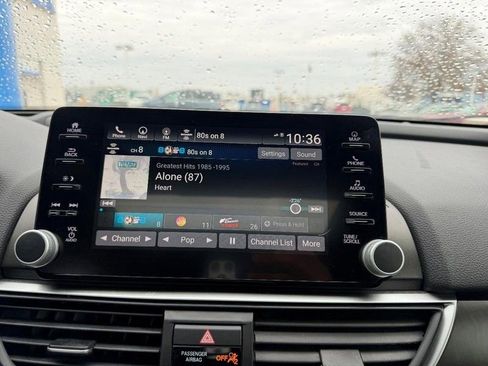 Certified 2018 Honda Accord Touring image 14