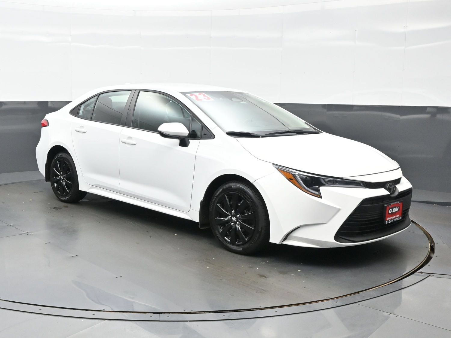 Used 2023 Toyota Corolla LE FWD image 8