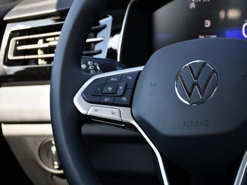 New 2026 Volkswagen Jetta SE image 22