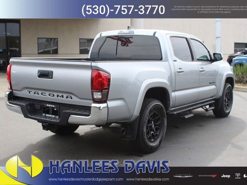 Used 2022 Toyota Tacoma SR5 RWD image 7