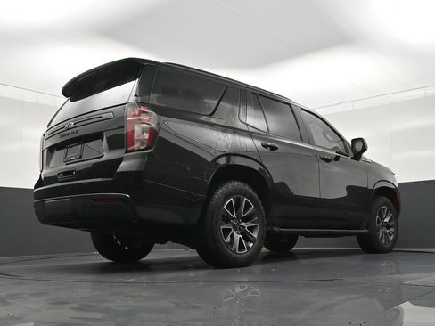 Used 2022 Chevrolet Tahoe Z71 w/ Luxury Package AWD/4WD image 29