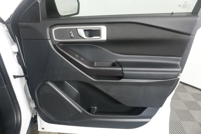 Used 2020 Ford Explorer XLT w/ Comfort Package AWD/4WD image 31
