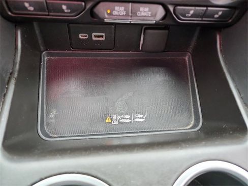 Used 2021 Chevrolet Tahoe LT w/ LT Signature Package image 30