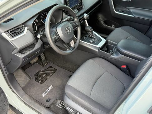 Used 2020 Toyota RAV4 XLE w/ Convenience Package AWD/4WD image 12