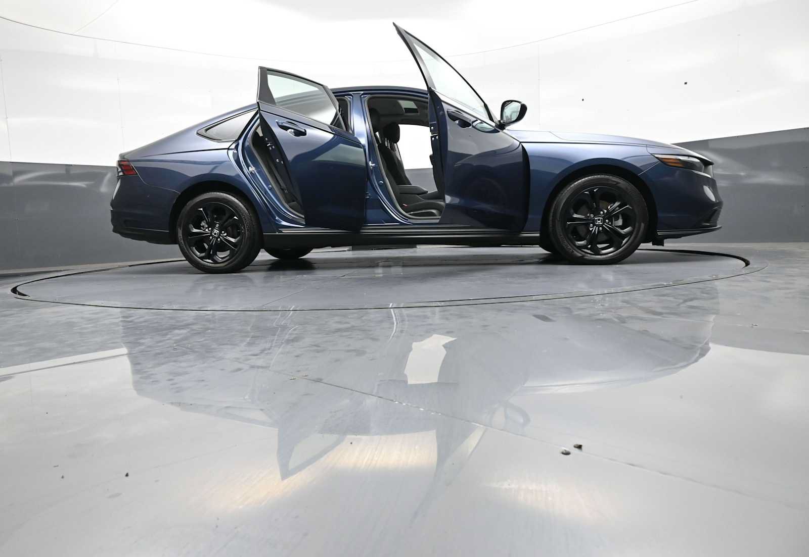 Used 2025 Honda Accord SE image 48
