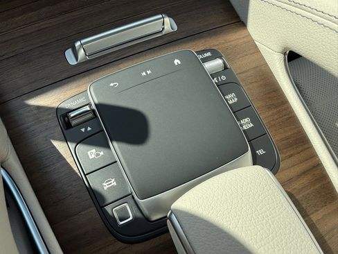 New 2026 Mercedes-Benz GLE 580 4MATIC image 47