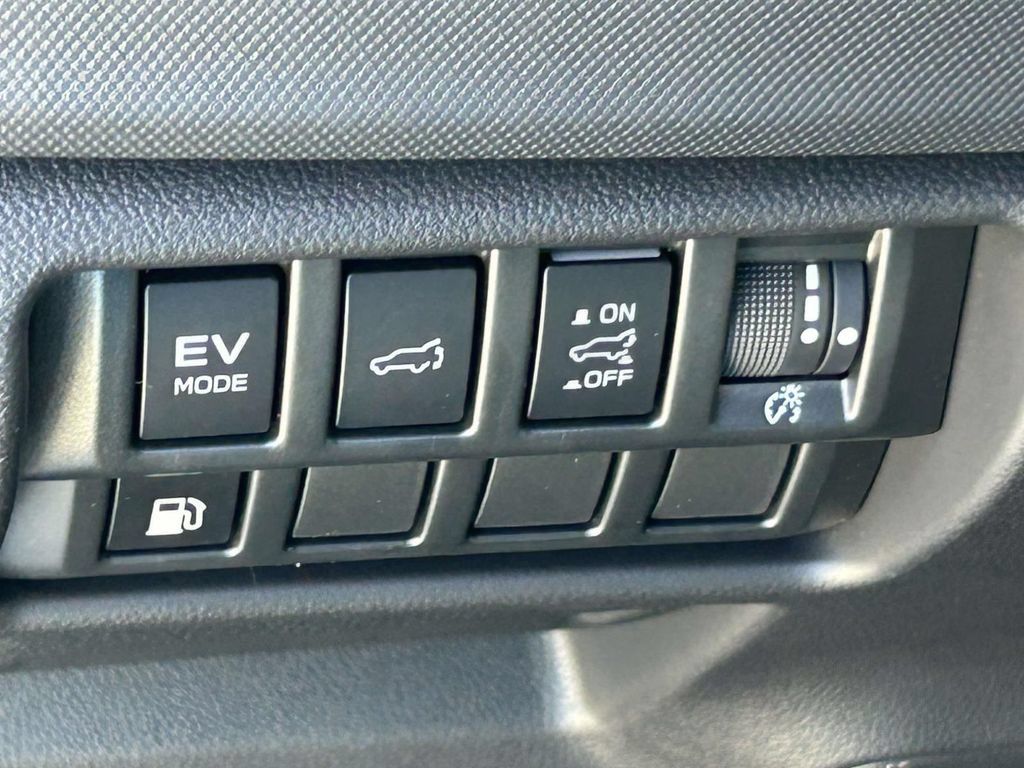 New 2026 Subaru Forester Premium AWD/4WD image 16