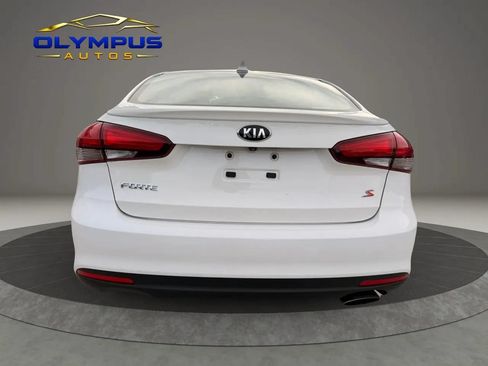 Used 2018 Kia Forte S w/ S Technology Plus Package FWD image 5
