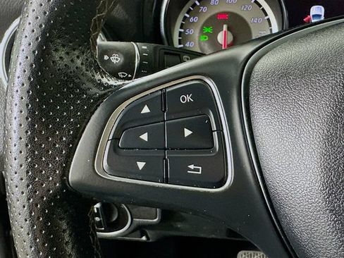 Used 2017 Mercedes-Benz GLA 250 4MATIC image 12