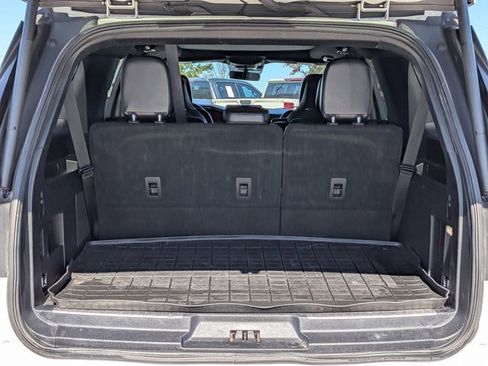 Used 2021 Lincoln Navigator L Reserve image 6