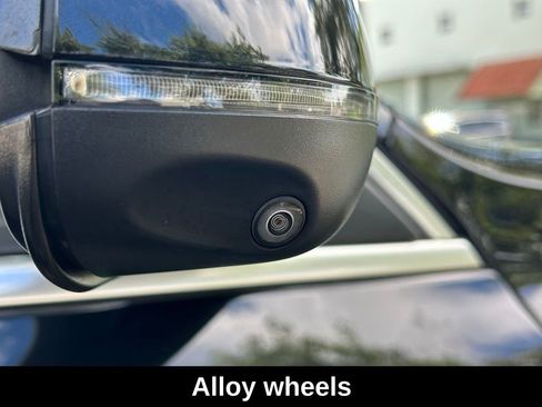 Used 2024 BMW X7 xDrive40i image 34