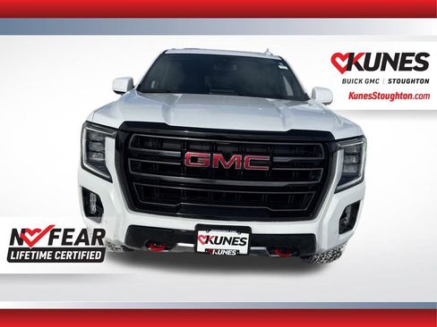 Used 2024 GMC Yukon AT4 AWD/4WD image 5