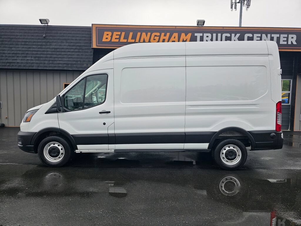 Used 2025 Ford Transit 250 148 High Roof RWD image 2