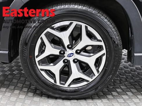 Used 2022 Subaru Forester Premium AWD/4WD image 35