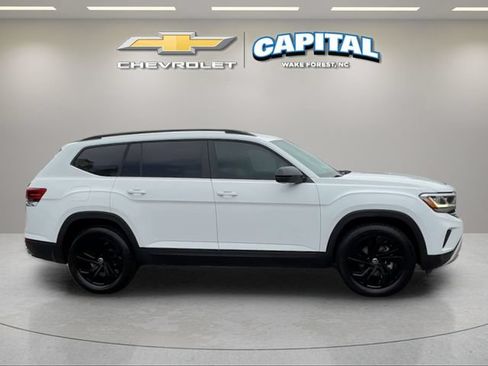 Used 2023 Volkswagen Atlas SE AWD/4WD image 6