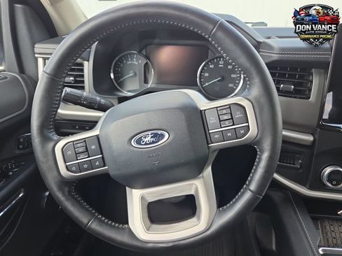 Used 2024 Ford Expedition XLT AWD/4WD image 14