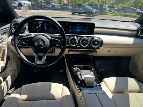 Used 2022 Mercedes-Benz CLA 250 image 23