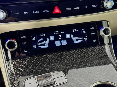 Certified 2026 Genesis GV70 3.5T Sport Prestige image 18