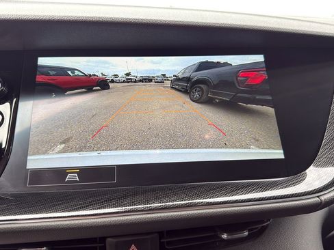 Used 2023 Buick Envision Preferred image 18