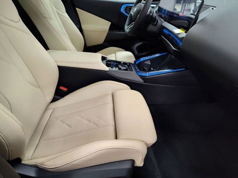 Used 2025 BMW X3 xDrive30i w/ M Sport Package image 30