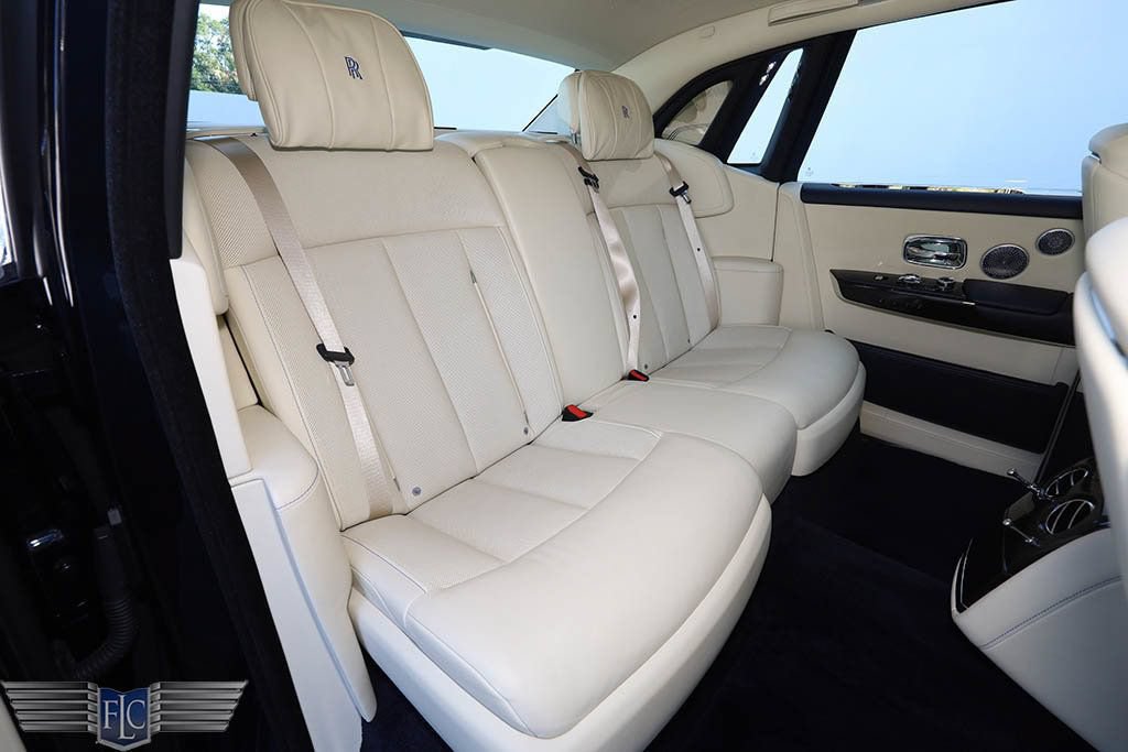 Used 2018 Rolls-Royce Phantom Sedan RWD image 17