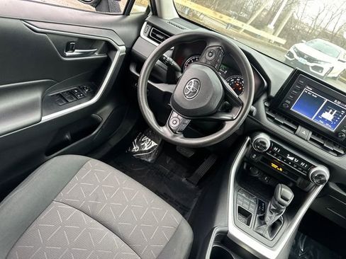 Used 2019 Toyota RAV4 XLE image 20