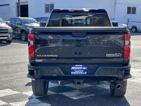 Used 2024 Chevrolet Silverado 2500 High Country w/ Z71 Off-Road Package image 4