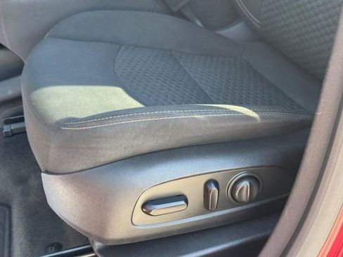 Used 2018 GMC Terrain SLE w/ Driver Convenience Package FWD image 23