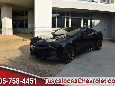 Used 2018 Chevrolet Camaro SS image 5