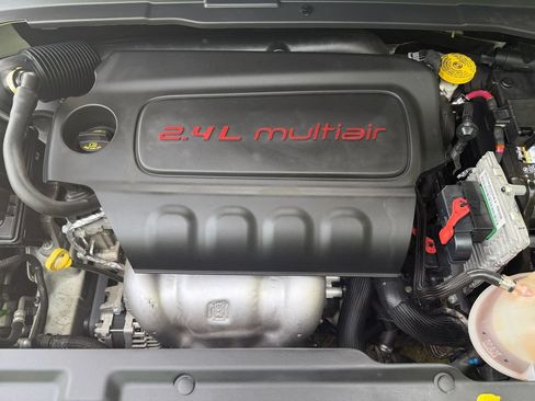 Used 2018 Jeep Compass Limited AWD/4WD image 23