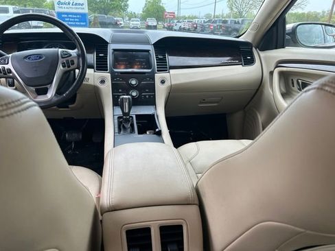Used 2014 Ford Taurus Limited FWD image 14