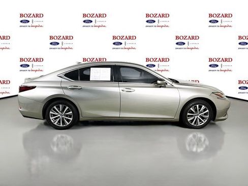 Used 2019 Lexus ES 350 image 9