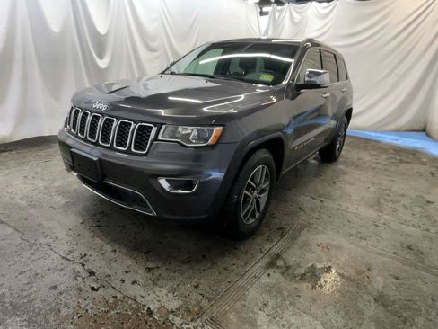 Used 2017 Jeep Grand Cherokee Limited AWD/4WD image 15
